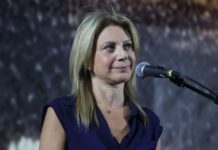 Καρυστιανού: «Εσχάτη προδοσία» Μητσοτάκη για παρέμβαση στη Δικαιοσύνη