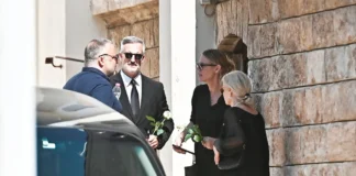 Η Ελλάδα αποχαιρετά τον Λορέντζο Καριέρε: Συγκίνηση και Στεφάνια στον Ιερό Ναό