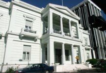 Ελλάδα: Ετοιμότητα για λύση στο Κυπριακό – Στόχος η επανένωση