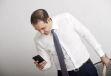 Νέα Κατηγορία από Νέα Αριστερά: «Συγκάλυψη Μαξίμου» – «Ωτακουστής» Δημητριάδης «τιμητής»;