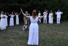 Θρησκευτική Επιστροφή στον Όλυμπο: Γιορτή για τους Αρχαίους Θεούς