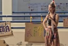 «Σας αξίζει να μεγαλώσετε και να γίνετε ο εαυτός σας»: Η συγκινητική αποχαιρετιστήρια ομιλία μιας δασκάλας που άγγιξε χιλιάδες καρδιές -kalimera-ellada.gr