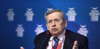 Στέφανος Μάνος: Πέθανε σε ηλικία 87 ετών ένας σημαντικός πολιτικός