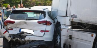 Σοβαρό τροχαίο στην Πρέβεζα: 8 τραυματίες – Απεγκλωβισμοί με κοπίδια