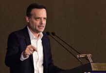 ΠΑΣΟΚ: Το «ΟΧΙ» του συνεδρίου ως πυξίδα για προοδευτική εναλλακτική