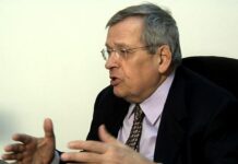 Θλίψη στον πολιτικό κόσμο: Το τελευταίο αντίο στον Στέφανο Μάνο