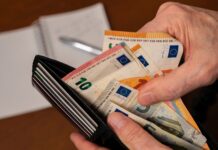 Συντάξεις: Έρχονται αυξήσεις για τις χαμηλότερες – Ποια μέτρα ανακούφισης εξετάζονται