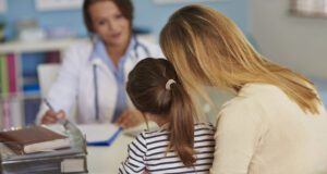 ΑΔΥΜ: Το Επικαιροποιημένο Έντυπο Υγείας για Ασφαλέστερη Σχολική Ζωή