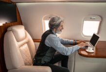 Business Class: Η ακριβή μάχη των αεροπορικών & οι σουίτες-πολυτελείας