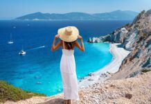 Τουρισμός: Αυστηροί Κανόνες για Επενδύσεις & Δόμηση – Τι Αλλάζει σε Νησιά & Παράκτιες Ζώνες