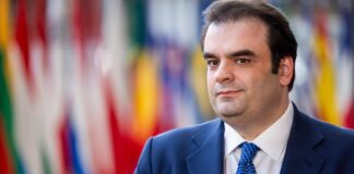 Πιερρακάκης: Πρόωρη αποπληρωμή χρέους – Κέρδος 30 εκατ. ανά 1 δισ. σε τόκους