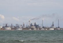 ΗΠΑ: Συνομιλίες για μερίδιο πετρελαίου Βενεζουέλας