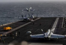 USS Abraham Lincoln: Επιθέσεις Ιράν στο Μπαχρέιν προκαλούν κρίση στο αμερικανικό αεροπλανοφόρο