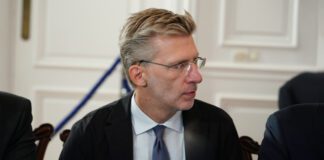 Φωτιά στη Χαλκιδική: Σκέρτσος κατηγορεί την αντιπολίτευση για υπονόμευση του έργου πυροσβεστών