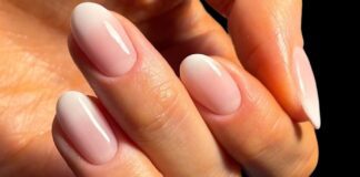 Naked Nails: Η Τάση στο Μανικιούρ για Φυσική Λάμψη & 4 Βερνίκια