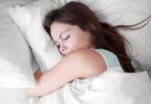 Ξαναρυθμίστε το Βιολογικό σας Ρολόι: 7 Βήματα για Ήρεμο Ύπνο μετά τις Διακοπές