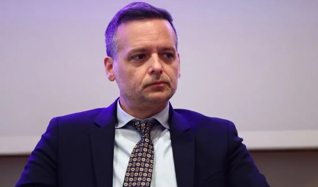 Δούκας στα Παραπολιτικά 90,1 για Κυψέλη: 