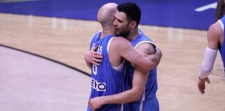 Παπανικολάου & Καλάθης: Η αφοσίωση στο «γαλανόλευκο» δεν γνωρίζει ηλικία