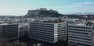 Μείωση Χρέους: Πώς το Κέρδος Φτάνει στην Τσέπη των Πολιτών – Η Ανάλυση του ΥΠΟΙΚ