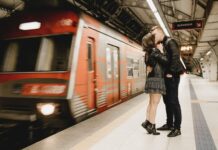 Όταν η απόσταση μας φέρνει πιο κοντά