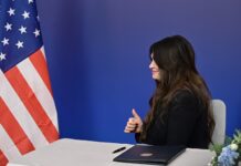 Απομάκρυνση Κίμπερλι Γκίλφοϊλ: Λευκός Οίκος αποφάσισε σε 48 ώρες