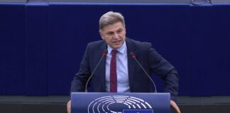 Αντιπαράθεση για τη Μονή Σινά: «Γιατί η κυβέρνηση πιέζει για την κυριότητα;»
