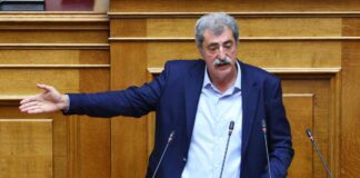 Σφοδρή επίθεση Πολάκη στην κυβέρνηση: «Νομοθετεί για εξυπηρετήσεις και κομπογιαννίτες»