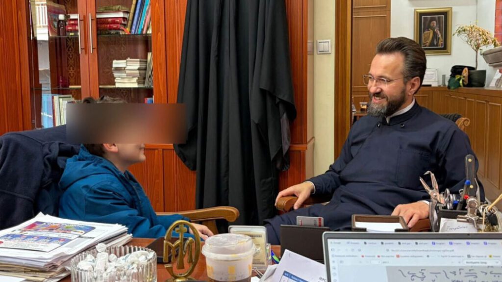 Ο Κωνσταντίνος με τον πατέρα Νικόλαο και το παραμύθι του